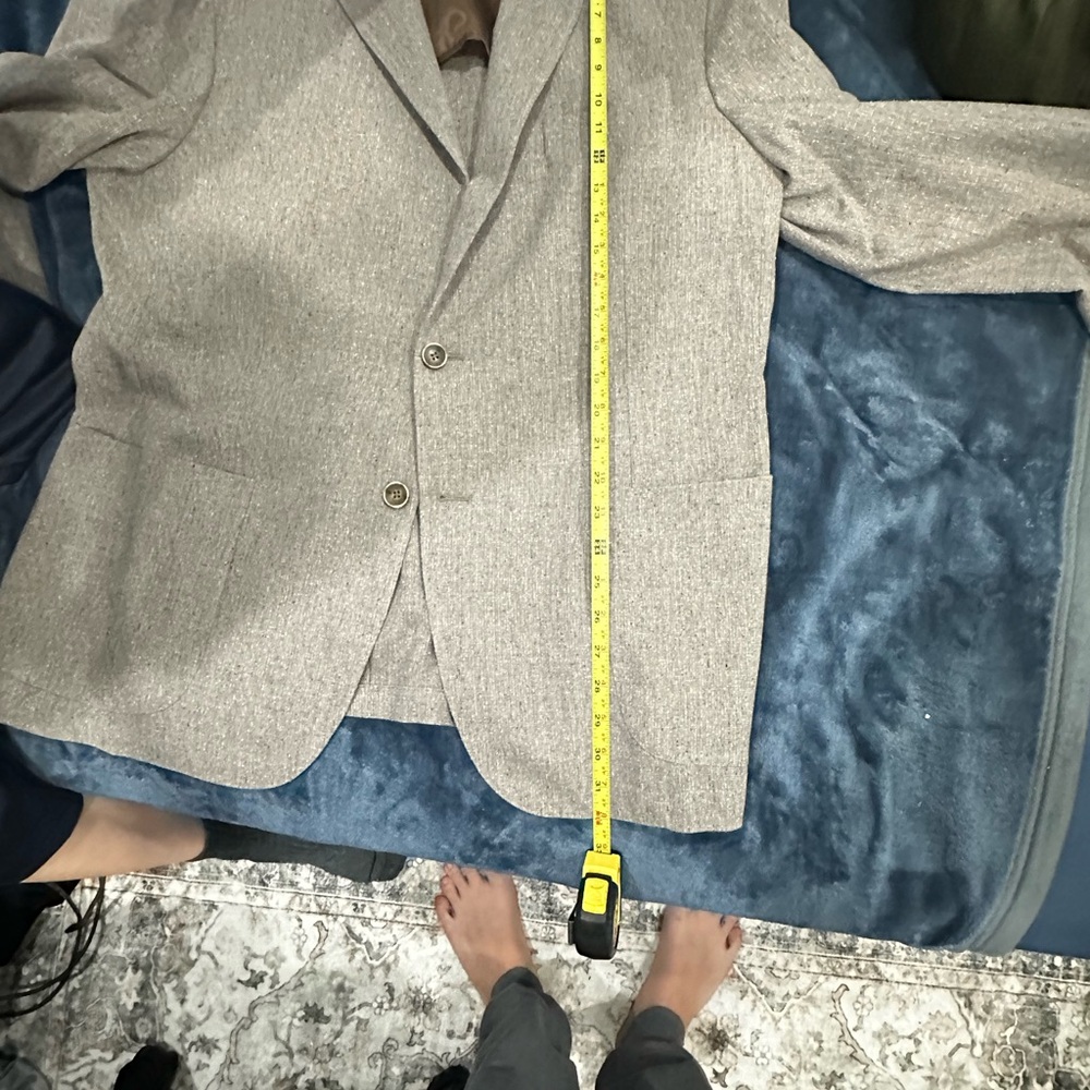 Saks Fifth Avenue Light Gray Blazer - Picture 3 of 9